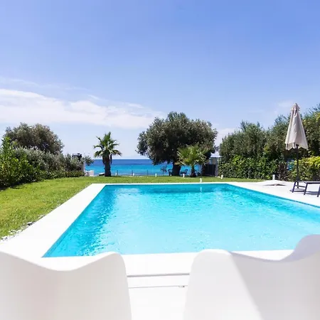White Paradise * Nea Skioni