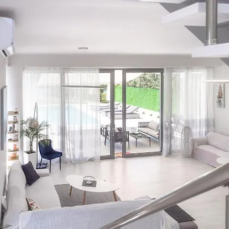White Paradise Villa Nea Skioni