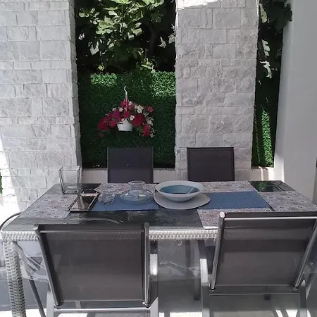White Paradise Villa