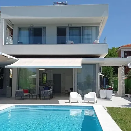 Villa White Paradise Nea Skioni