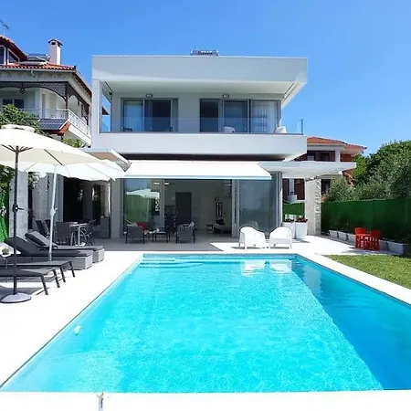 White Paradise Villa Nea Skioni