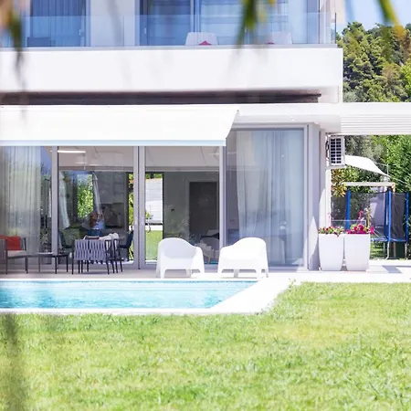 White Paradise